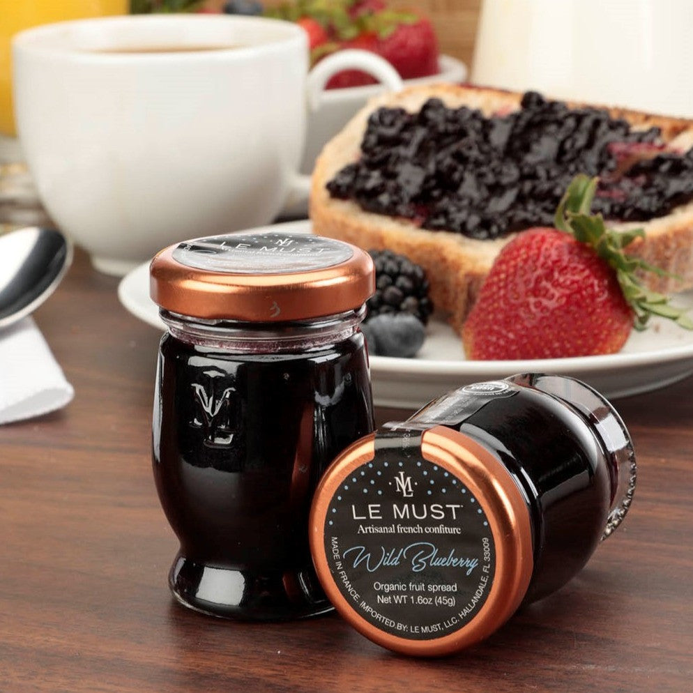 Le Must Deluxe Organic Wild Blueberry Jam, 45 grams, at breakfast