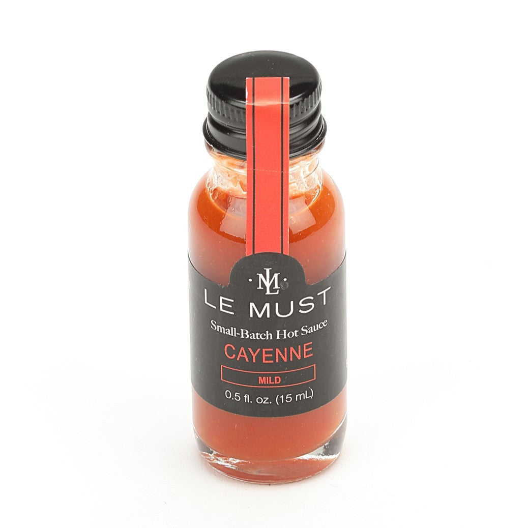 Le Must Cayenne Hot Sauce, 15 ml, side view