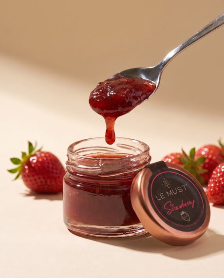 Le Must Premium Organic Strawberry Jam, 30 grams, open jar
