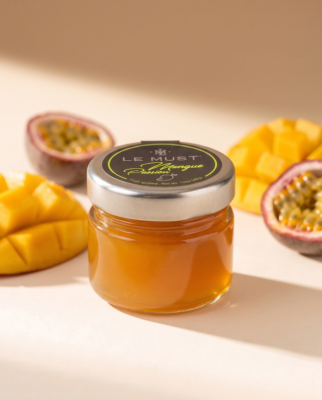 Le Must Premium Mango Passion Fruit Jam, 30 grams, closed jar